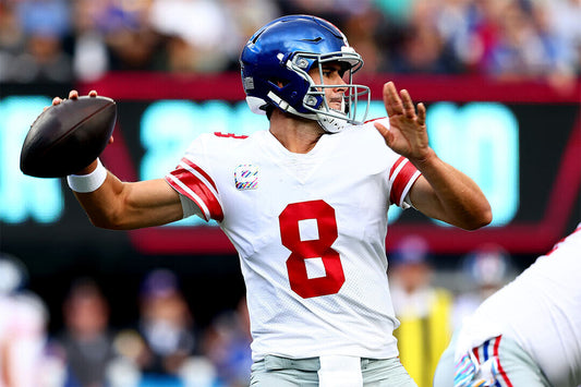 Daniel Jones 8 New York Giants American Football Player Poster Wall Art Print Home Wall Decor - xonomax