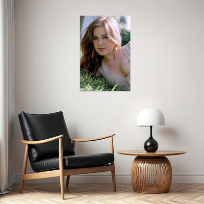 Isla Fisher Celebrity Cinema Actor Artist Idol Poster Wall Art Print Home Wall Decor - xonomax