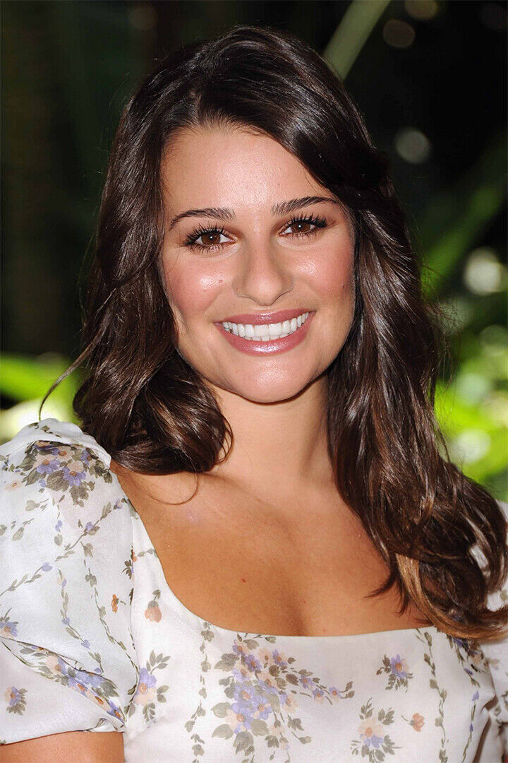 Poster - Lea Michele Movie Actress Singer Star Poster Wall Art Print ...