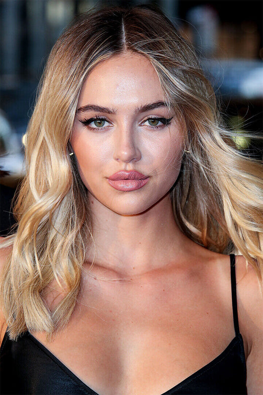 Delilah Hamlin Celebrity Society Star Model Poster Wall Art Print Home Wall Decor - xonomax