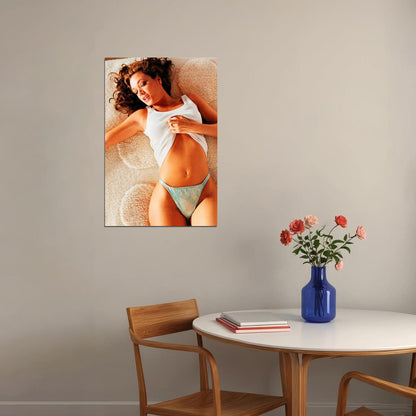 Leah Remini Celebrity Tv Movie Actor Actress Poster Wall Art Print Home Wall Decor - xonomax