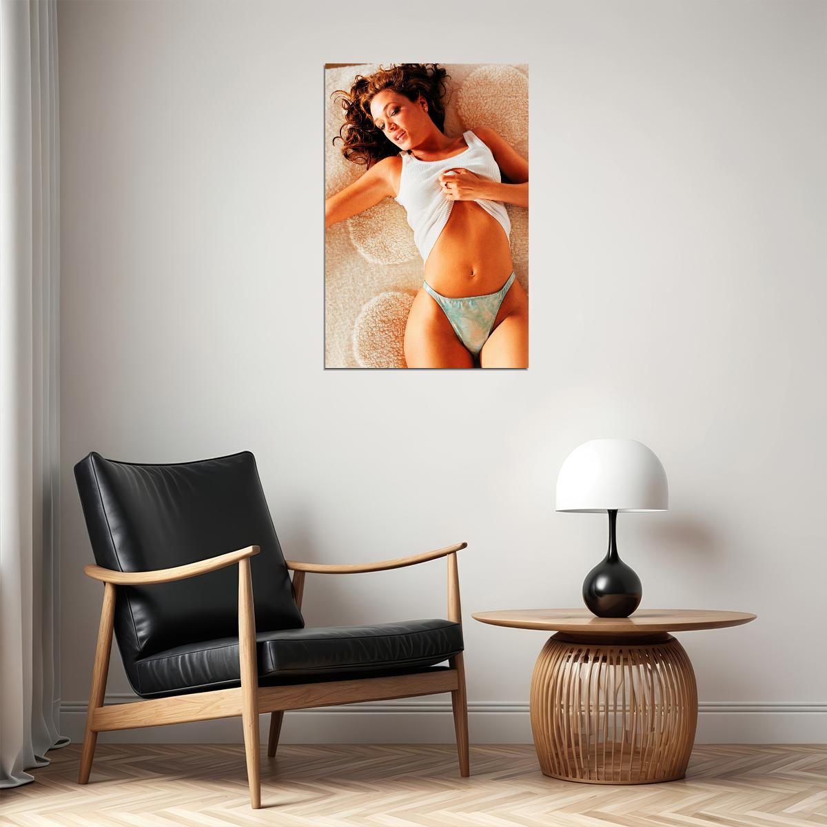 Leah Remini Celebrity Tv Movie Actor Actress Poster Wall Art Print Home Wall Decor - xonomax