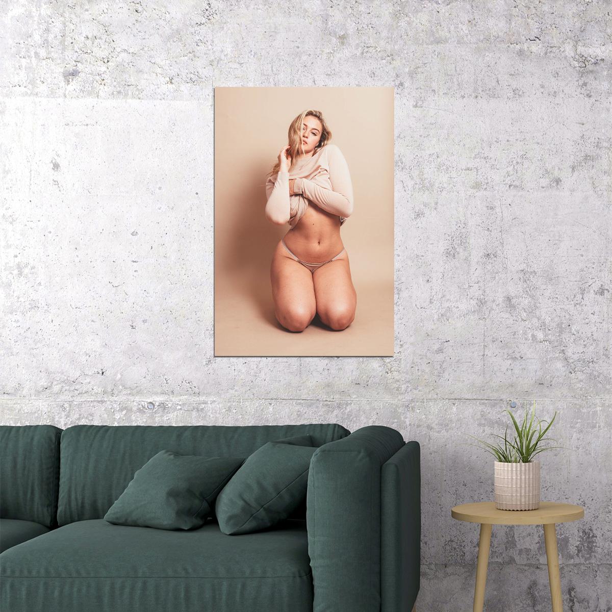 Iskra Lawrence Famous British Women Model Artist Poster Wall Art Print Home Wall Decor - xonomax