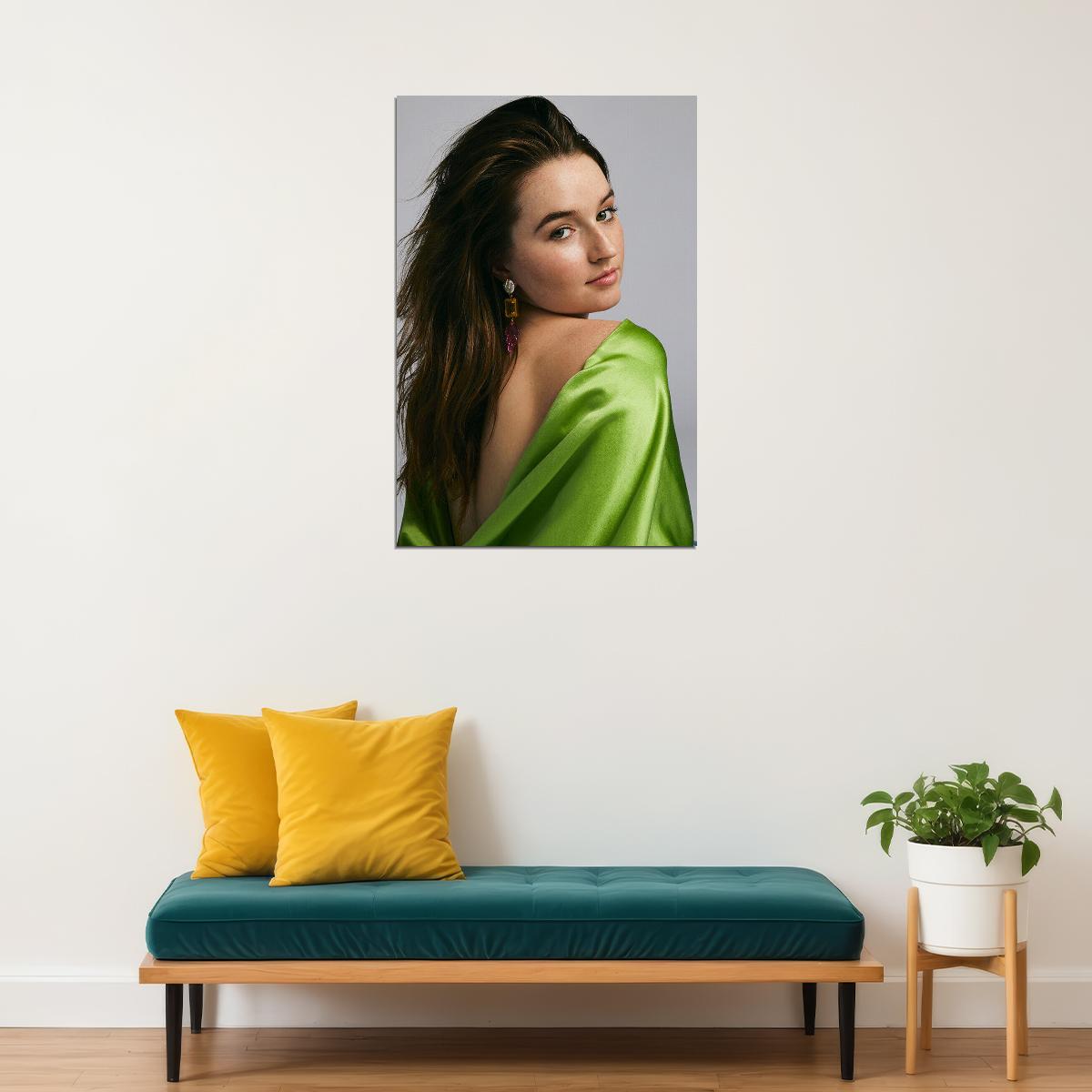 Kaitlyn Dever American Movie Actress Famous Artist Poster Wall Art Print Home Wall Decor - xonomax