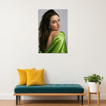 Kaitlyn Dever American Movie Actress Famous Artist Poster Wall Art Print Home Wall Decor - xonomax