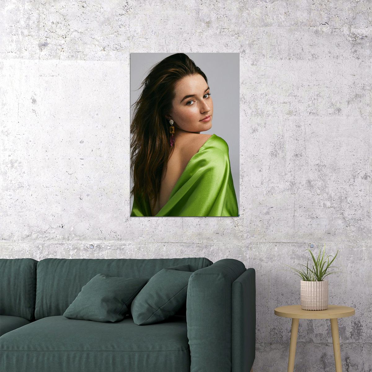 Kaitlyn Dever American Movie Actress Famous Artist Poster Wall Art Print Home Wall Decor - xonomax