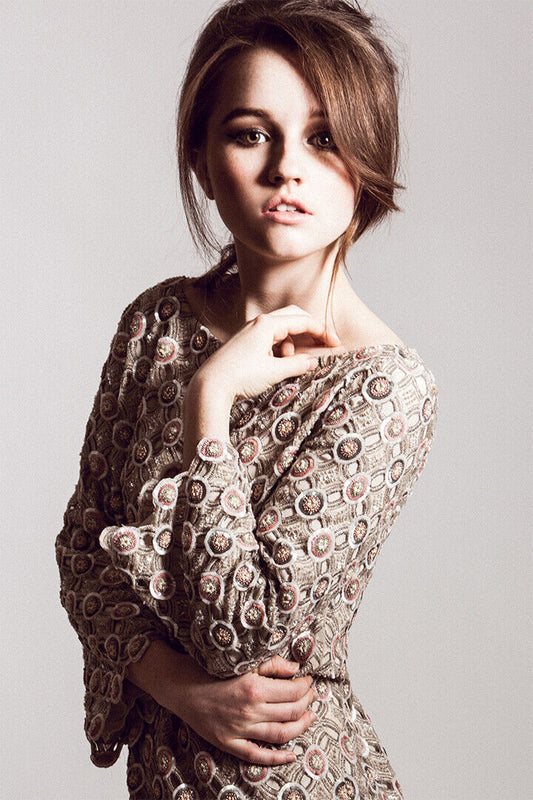 Kaitlyn Dever American Cinema Actress Famous Artist Poster Wall Art Print Home Wall Decor - xonomax