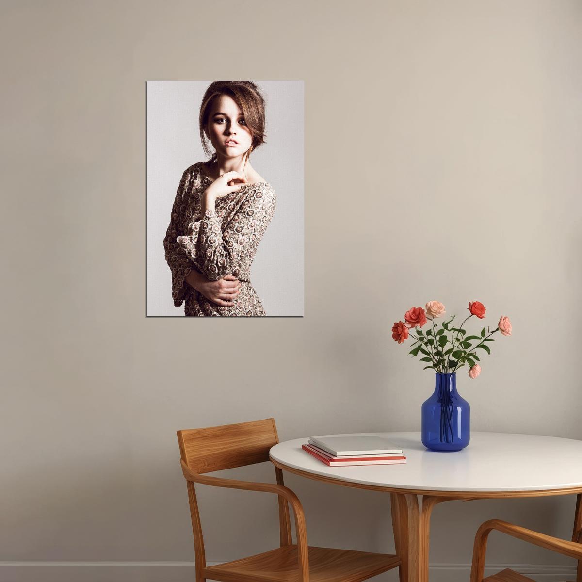 Kaitlyn Dever American Cinema Actress Famous Artist Poster Wall Art Print Home Wall Decor - xonomax