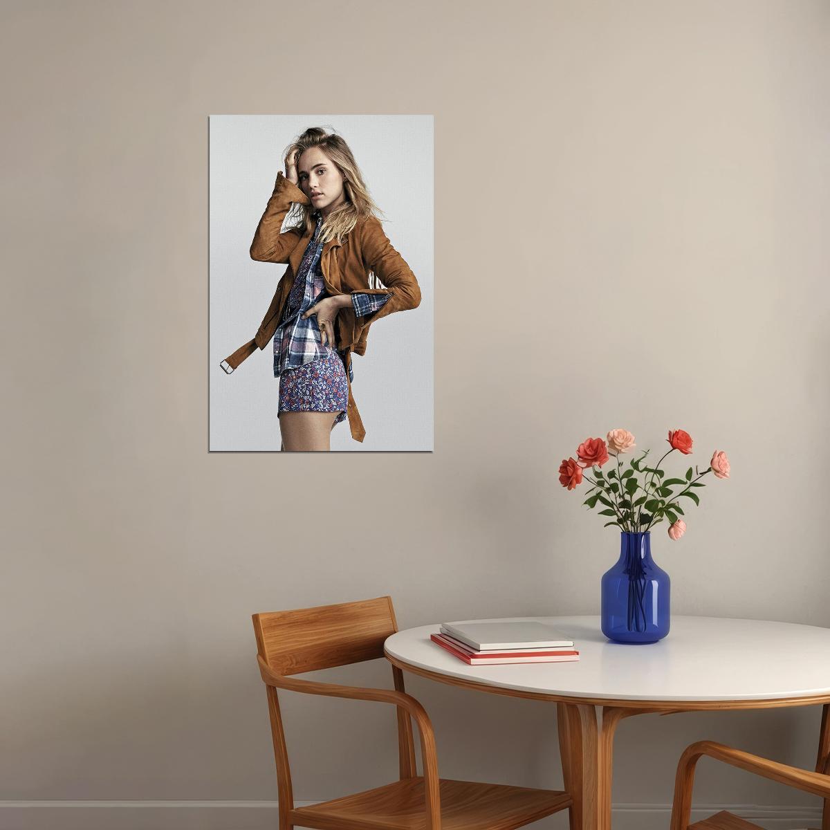 Suki Waterhouse British Woman Cinema Actress Musician Poster Wall Art Print Home Wall Decor - xonomax