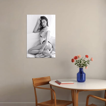 Bella American Woman Model Attractive Woman Poster Wall Art Print Home Wall Decor - xonomax