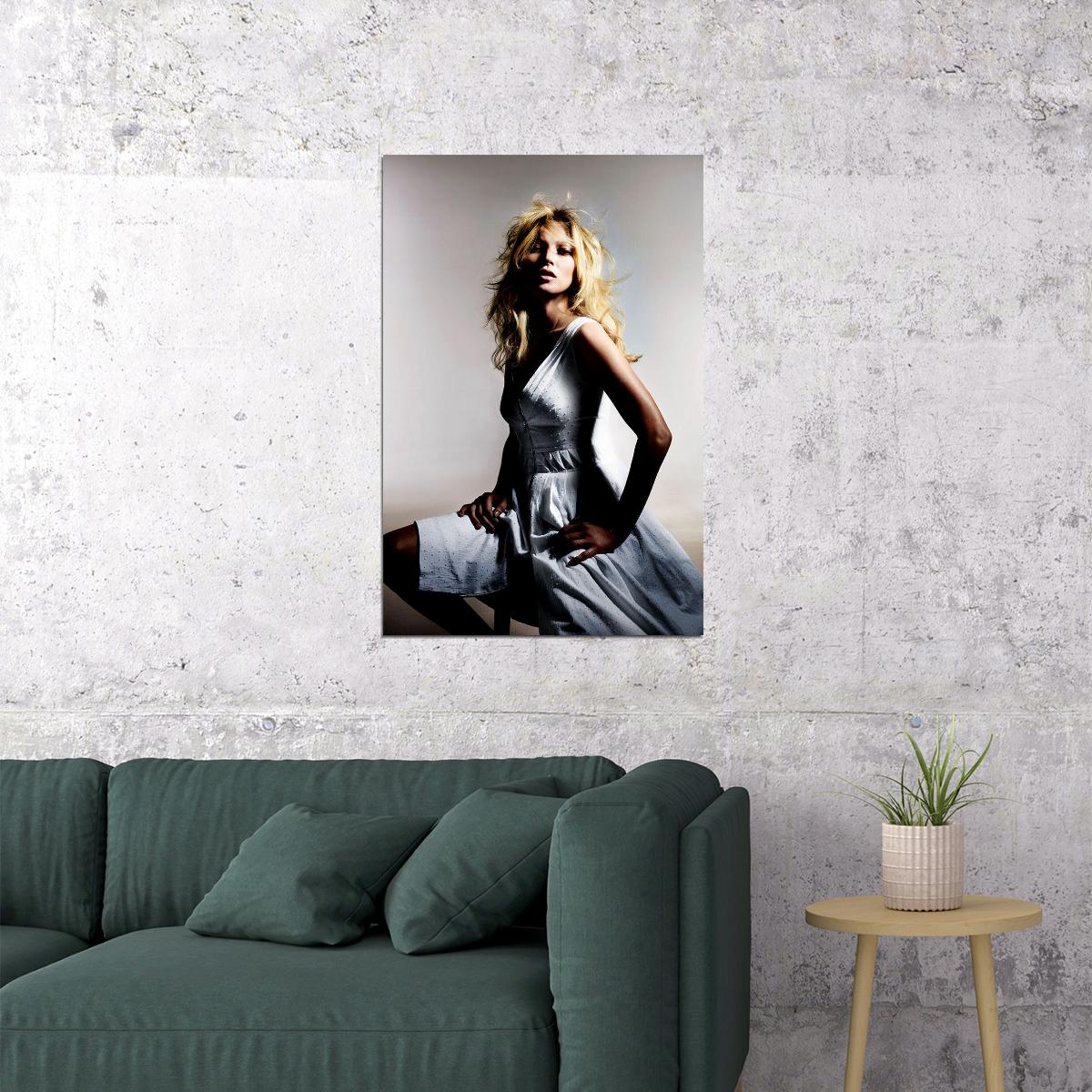Kate Moss Model Beautiful Artist Black White Poster Wall Art Print Home Wall Decor - xonomax