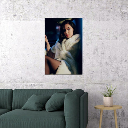 Hailee Steinfeld Actress Beautiful Girl Model Poster Wall Art Print Home Wall Decor - xonomax