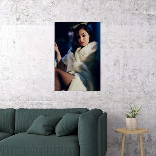 Hailee Steinfeld Actress Beautiful Girl Model Poster Wall Art Print Home Wall Decor - xonomax