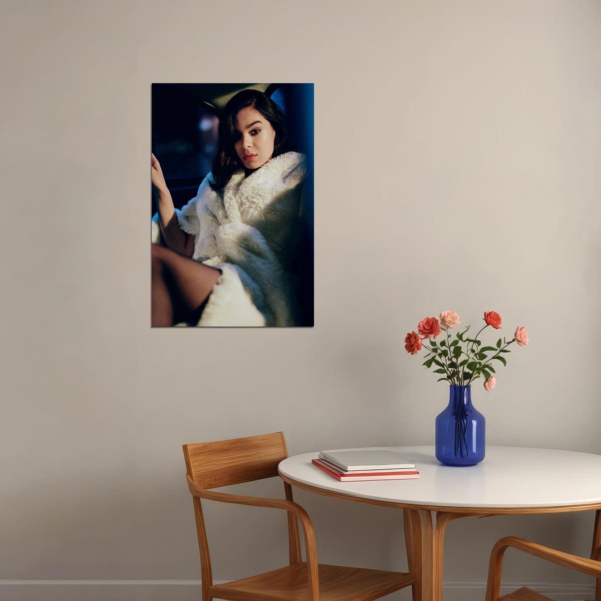 Hailee Steinfeld Actress Beautiful Girl Model Poster Wall Art Print Home Wall Decor - xonomax