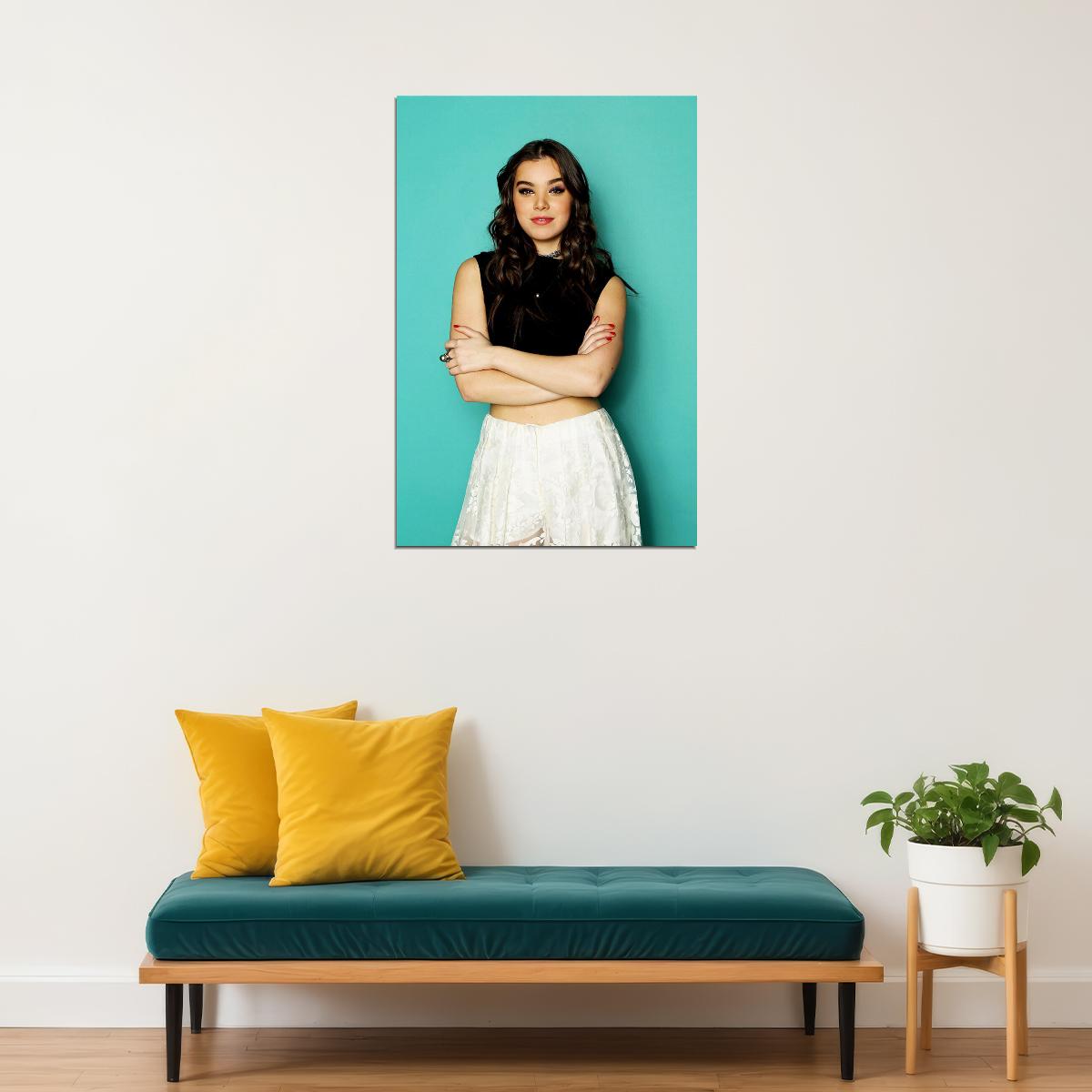 Hailee Steinfeld Actress Beautiful Girl Actor Poster Wall Art Print Home Wall Decor - xonomax