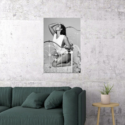 Demi Lovato Sexy Actress Singer Star Famous Singer Poster Wall Art Print Home Wall Decor - xonomax