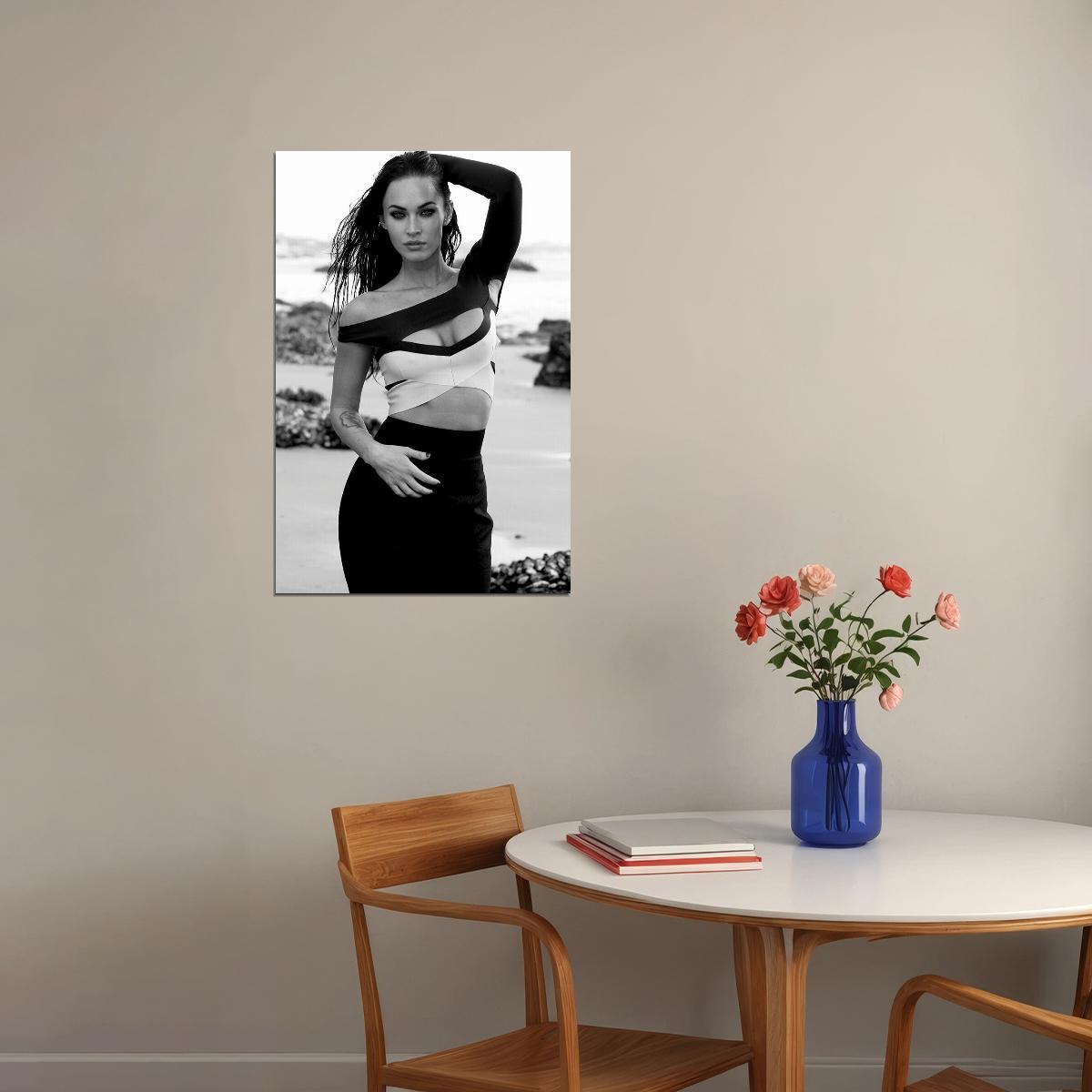 Megan Fox Movie Usa Actress Star Model Producer Poster Wall Art Print Home Wall Decor - xonomax