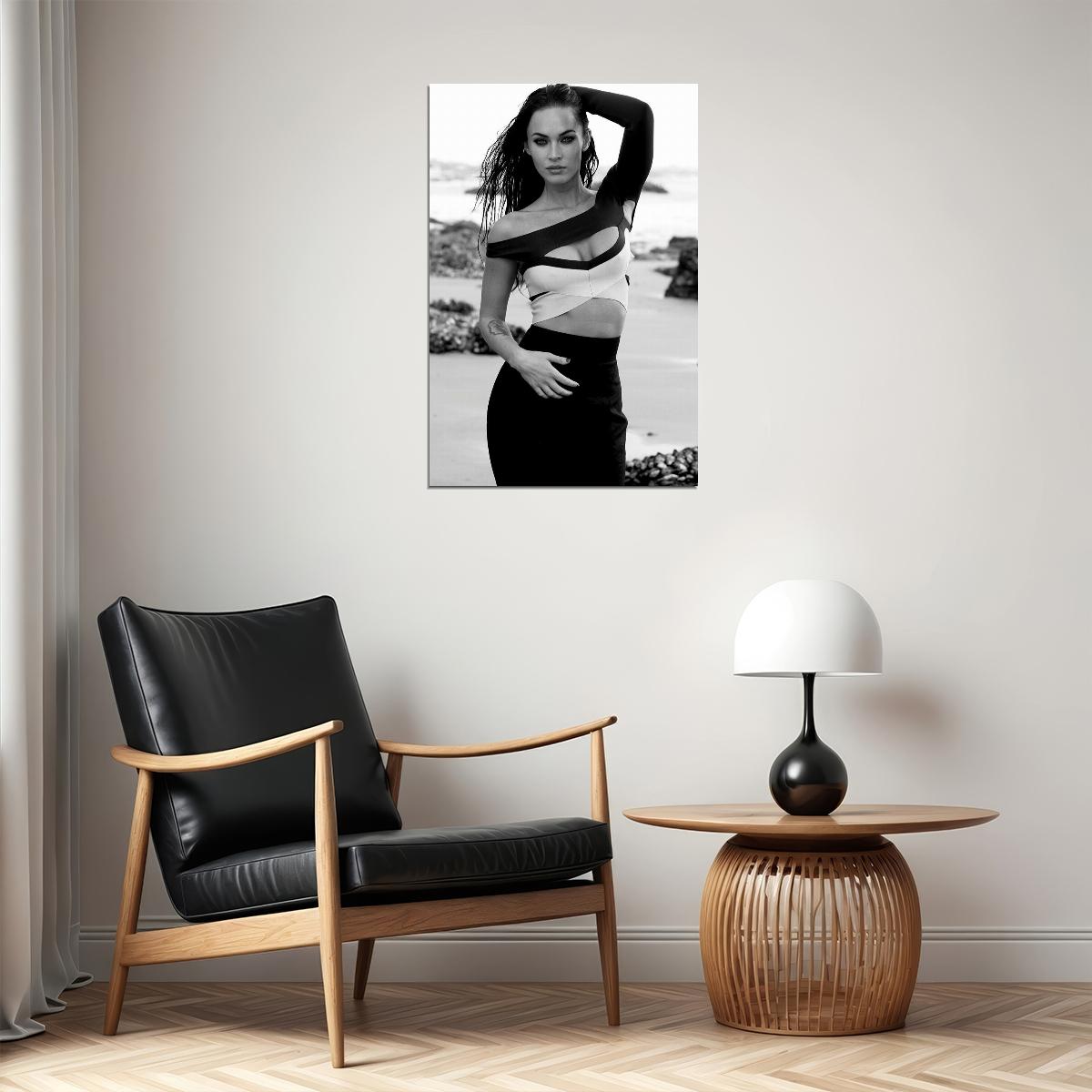 Megan Fox Movie Usa Actress Star Model Producer Poster Wall Art Print Home Wall Decor - xonomax