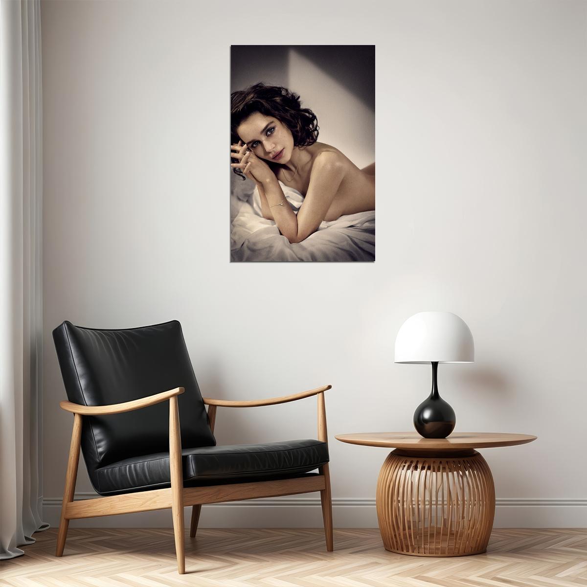 Emilia Clarke Sexy Actress Star Model Beauty Famous Poster Wall Art Print Home Wall Decor - xonomax
