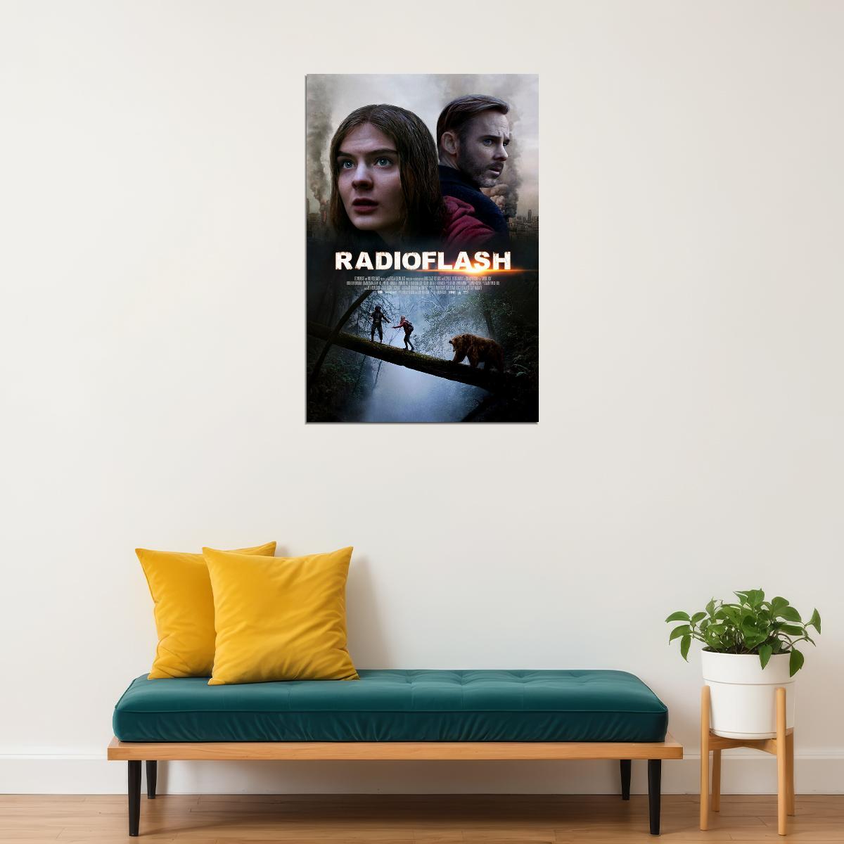 Radioflash Movie Dominic Monaghan Fionnula Flanagan Poster Wall Art Print Home Wall Decor - xonomax