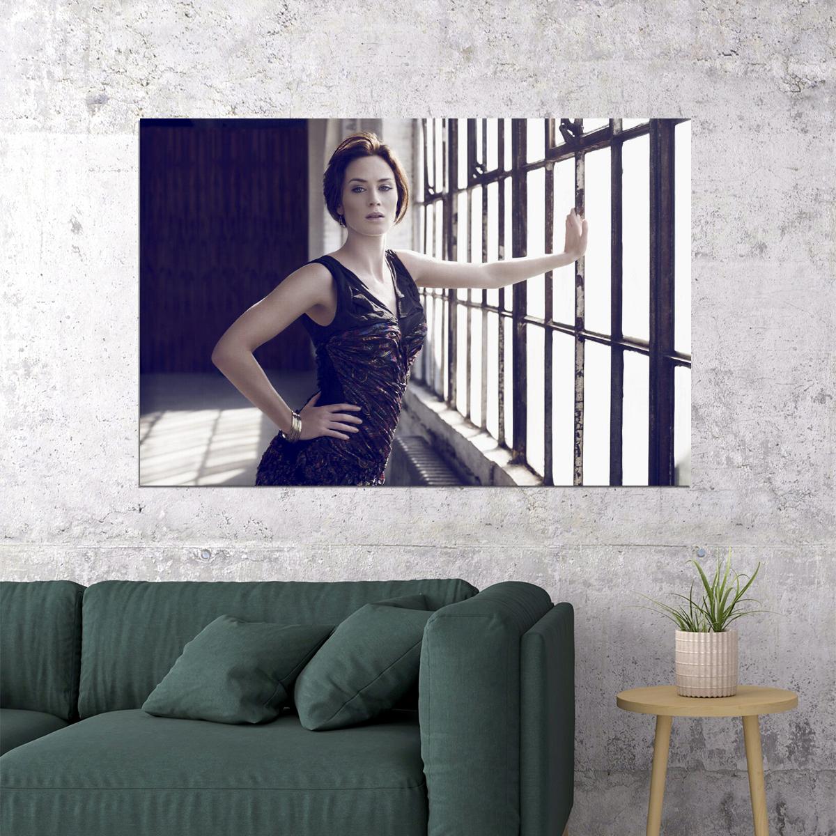 Emily Blunt British Model Awarded Actor Poster Wall Art Print Home Wall Decor - xonomax