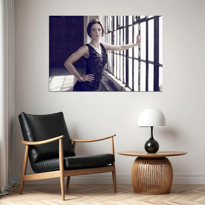 Emily Blunt British Model Awarded Actor Poster Wall Art Print Home Wall Decor - xonomax