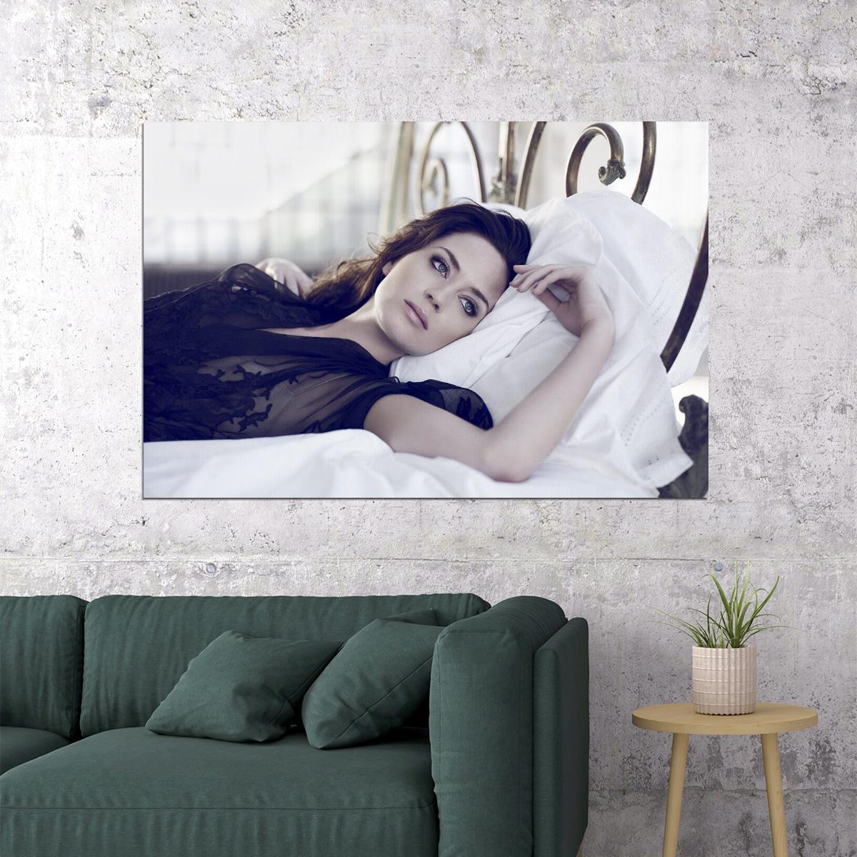 Emily Blunt British Actress Awarded Actor Poster Wall Art Print Home Wall Decor - xonomax