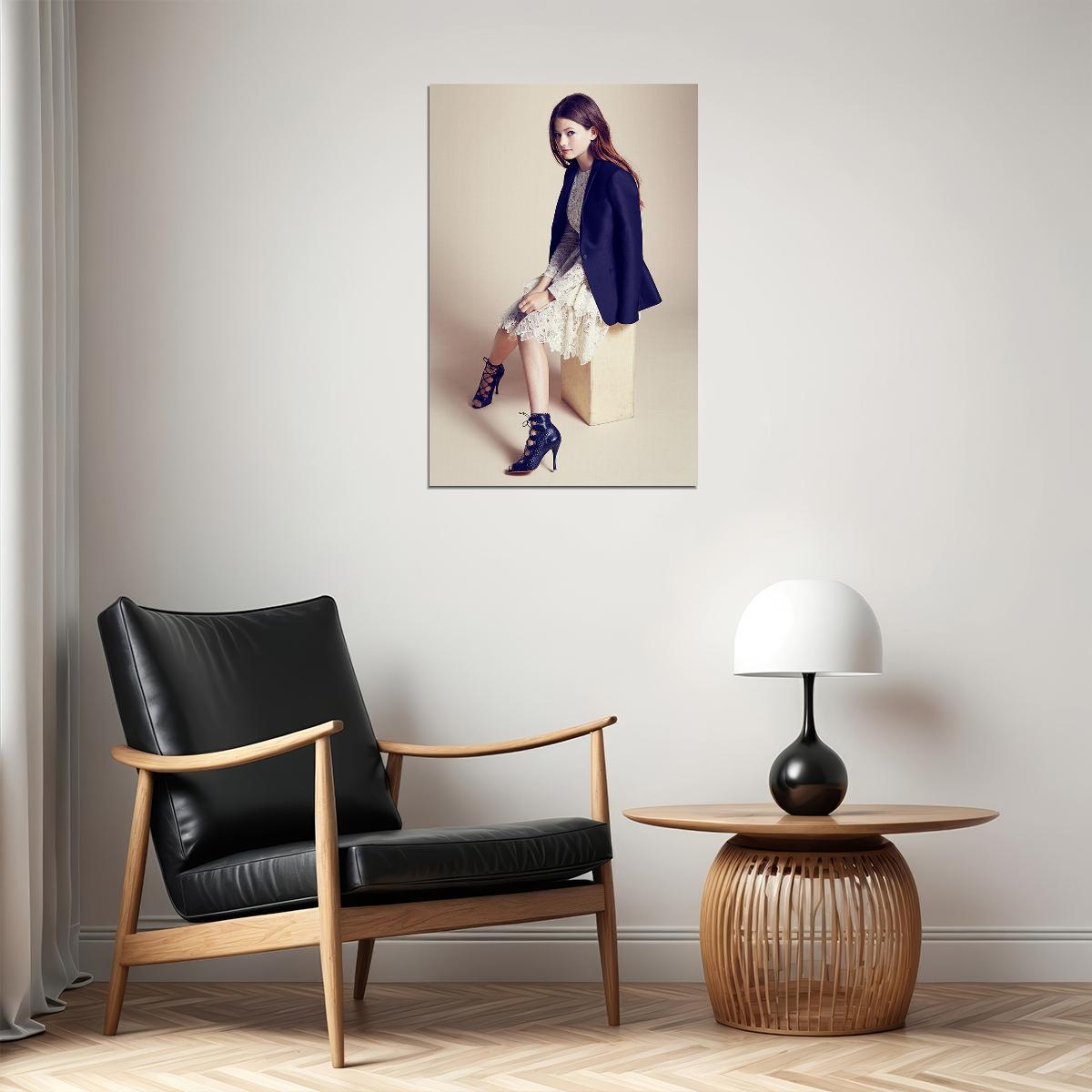 Mackenzie Foy American Actor Child Model Poster Wall Art Print Home Wall Decor - xonomax