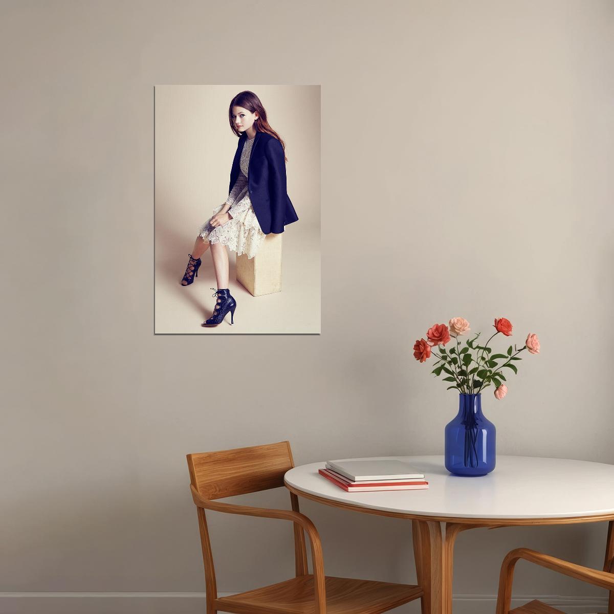 Mackenzie Foy American Actor Child Model Poster Wall Art Print Home Wall Decor - xonomax