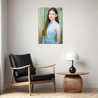 Mackenzie Foy American Child Model And Actor Poster Wall Art Print Home Wall Decor - xonomax
