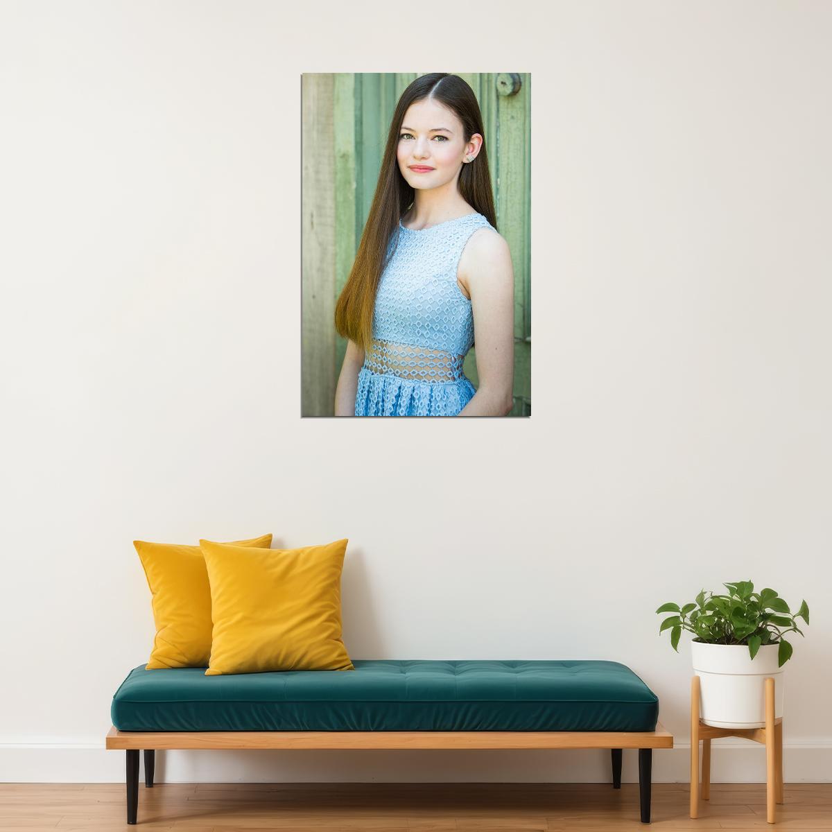 Mackenzie Foy American Child Model And Actor Poster Wall Art Print Home Wall Decor - xonomax