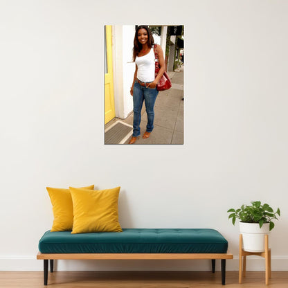 Aaliyah Wears Red Bag And Jeans Poster Wall Art Print Home Wall Decor - xonomax