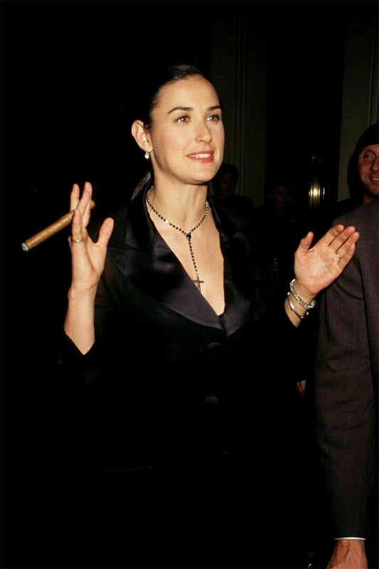 Demi Moore Posed Actress Poster Wall Art Print Home Wall Decor - xonomax