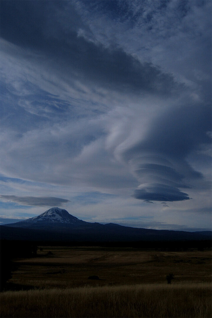Under The Round Cloud Mount Shasta Landscape Poster Wall Art Print Home Wall Decor - xonomax