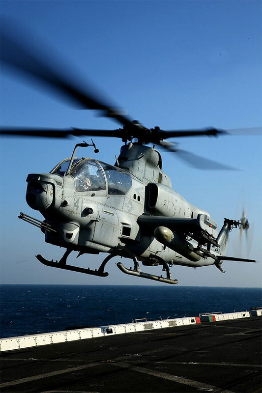 Helicopters Landing In Formation Aircraft Poster Wall Art Print Home Wall Decor - xonomax