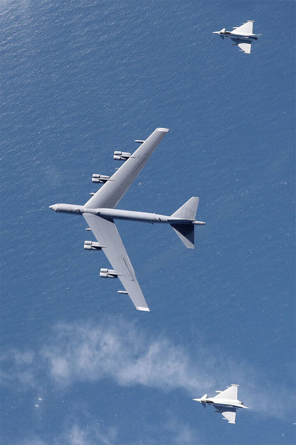 B-52 Stratofortress In Flight Aircraft Sky Warplane Poster Wall Art Print Home Wall Decor - xonomax