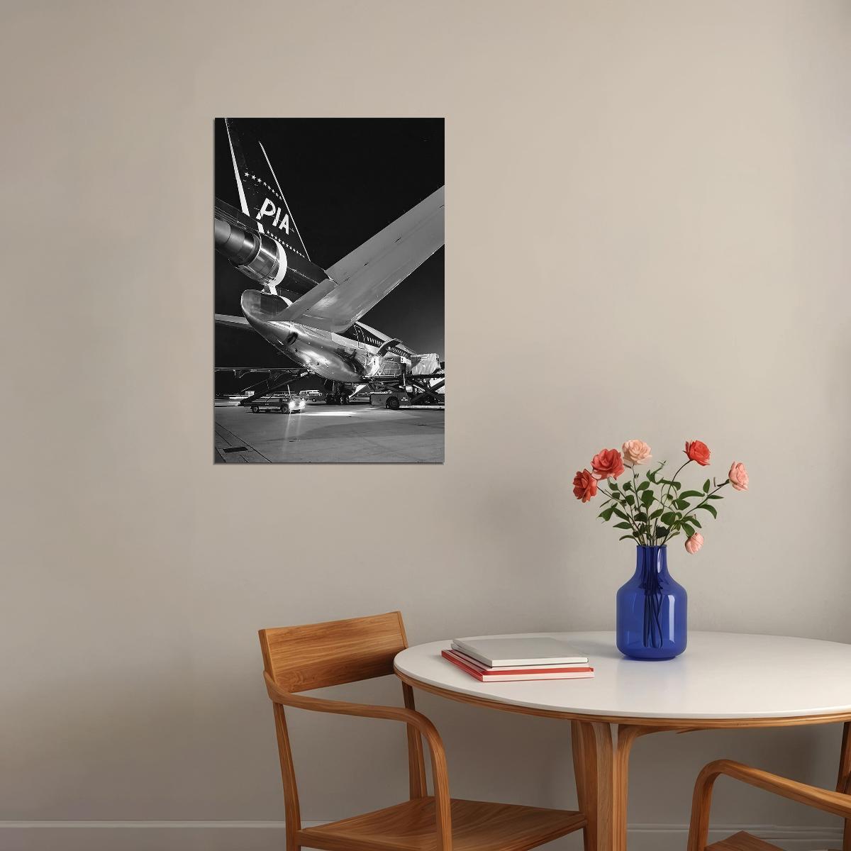 Mcdonnell Douglas Dc-10 With Lowered Landing Gear Poster Wall Art Print Home Wall Decor - xonomax