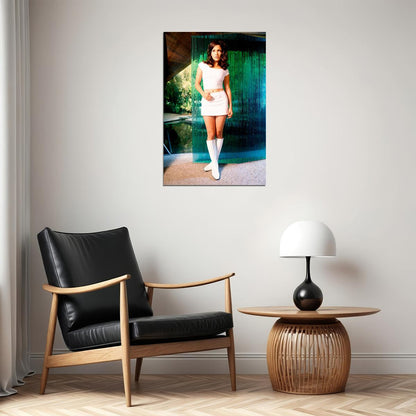 Young Jennifer Lopez Singer American Actor Poster Wall Art Print Home Wall Decor - xonomax