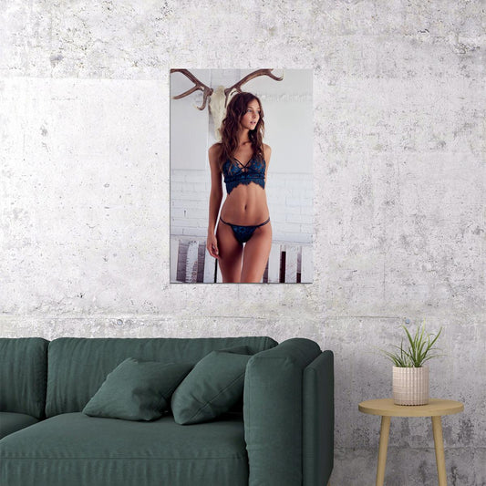 Bottom Shelf Sexy Female Model Free Poster Wall Art Print Home Wall Decor - xonomax