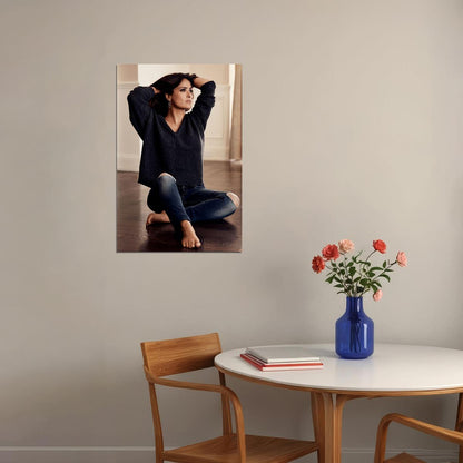 Actress Salma Hayek Sitting Artist Producer Poster Wall Art Print Home Wall Decor - xonomax