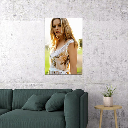 Alicia Silverstone Picture Celebrity Actor Poster Wall Art Print Home Wall Decor - xonomax