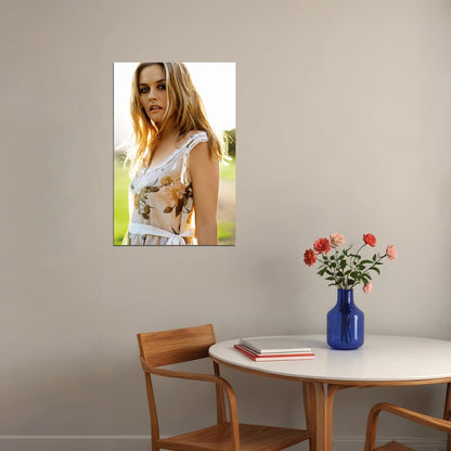 Alicia Silverstone Picture Celebrity Actor Poster Wall Art Print Home Wall Decor - xonomax