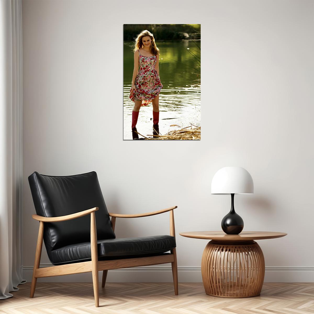 Alicia Silverstone Actress Artist Poster Wall Art Print Home Wall Decor - xonomax