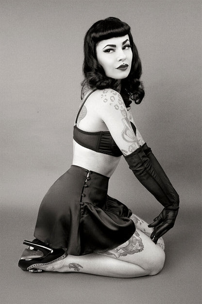 Sexy Female Model Bettie Page With Whip Poster Wall Art Print Home Wall Decor - xonomax