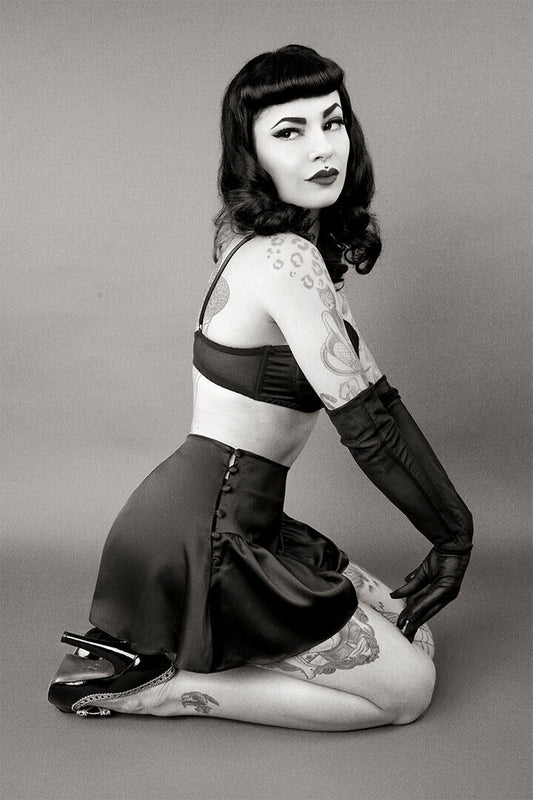 Sexy Female Model Bettie Page With Whip Poster Wall Art Print Home Wall Decor - xonomax