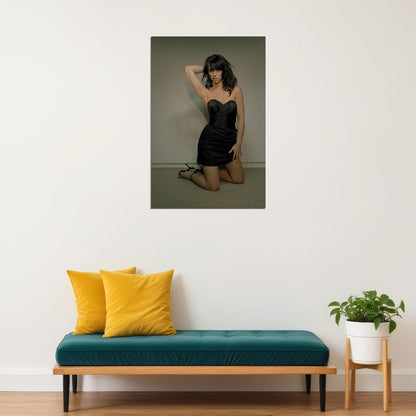 Jennifer Love Hewitt With Dress Actress Singer Poster Wall Art Print Home Wall Decor - xonomax