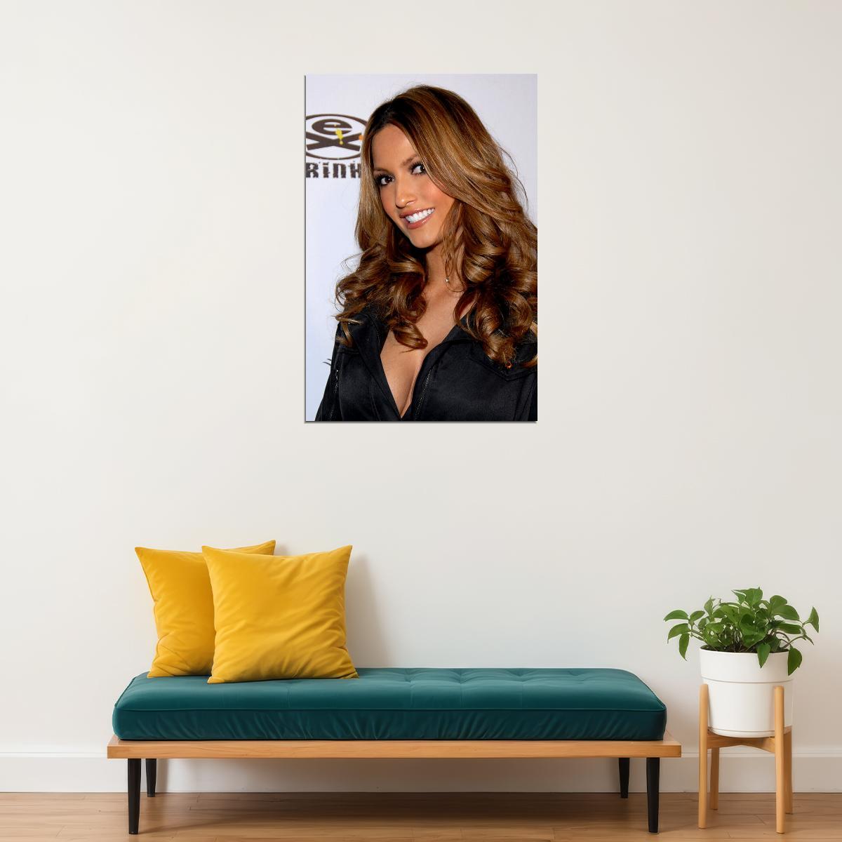 Heidi Cortez Sexy Female Model Fashion Photo Poster Wall Art Print Home Wall Decor - xonomax