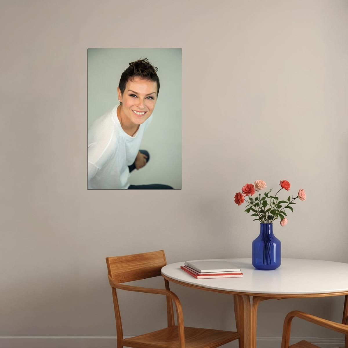 Lisa Stansield Posed Singer Actor Songwriter Poster Wall Art Print Home Wall Decor - xonomax