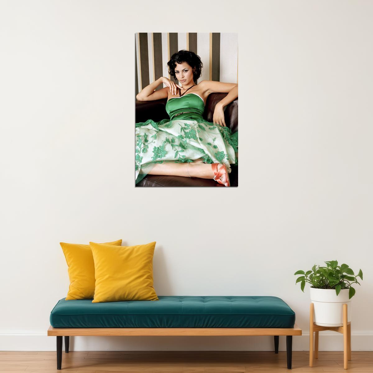 Gabrielle Richens Posed Female Model Fashion Poster Wall Art Print Home Wall Decor - xonomax