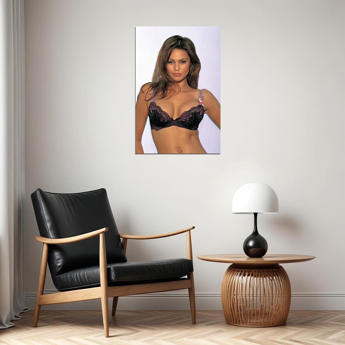 Gabrielle Richens Posed Sexy Female Model Poster Wall Art Print Home Wall Decor - xonomax